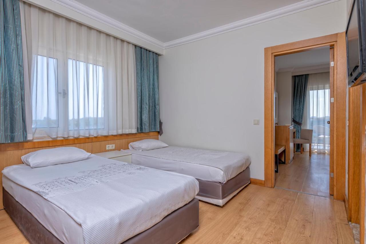 Lake River Side Hotel Spa Экстерьер фото